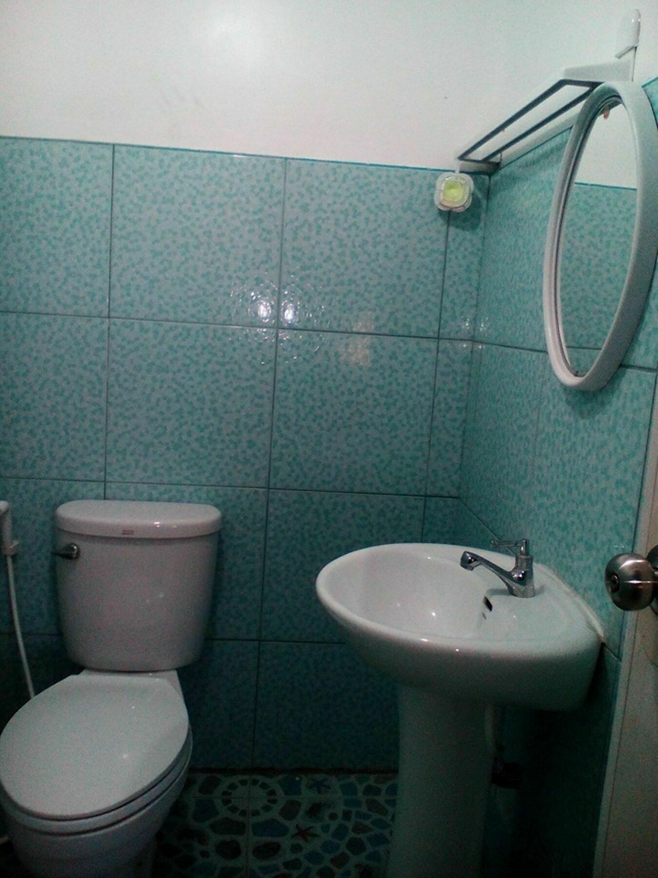 פנגלאו Oyo 422 Villa Emilia Pension House מראה חיצוני תמונה