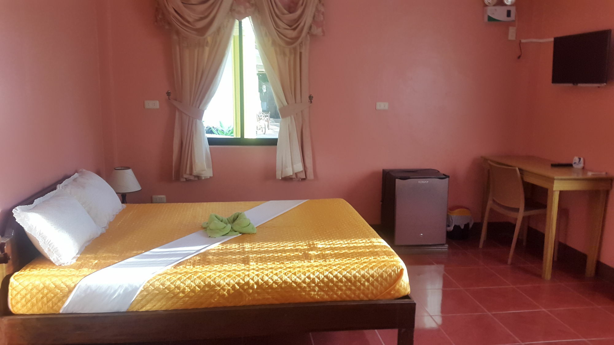 פנגלאו Oyo 422 Villa Emilia Pension House מראה חיצוני תמונה