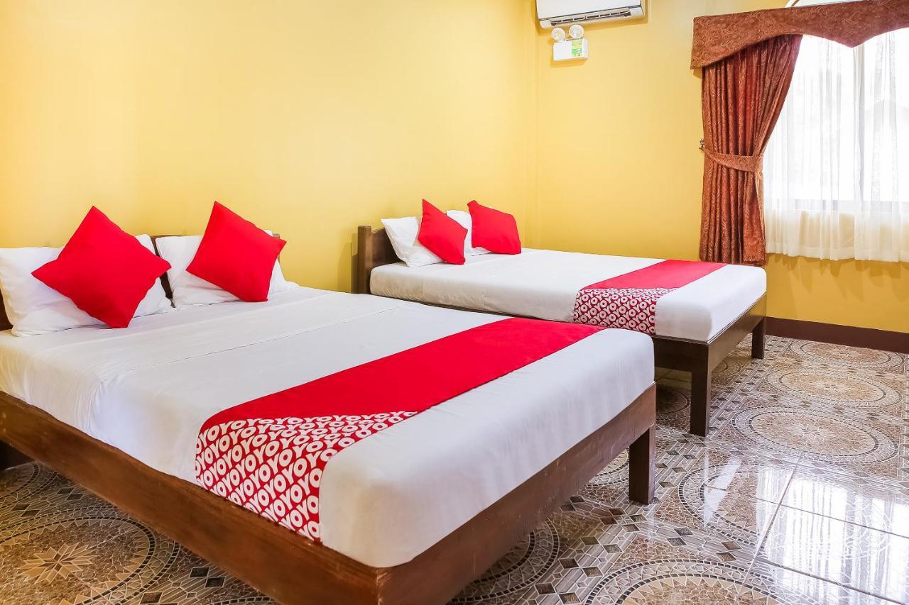 פנגלאו Oyo 422 Villa Emilia Pension House מראה חיצוני תמונה